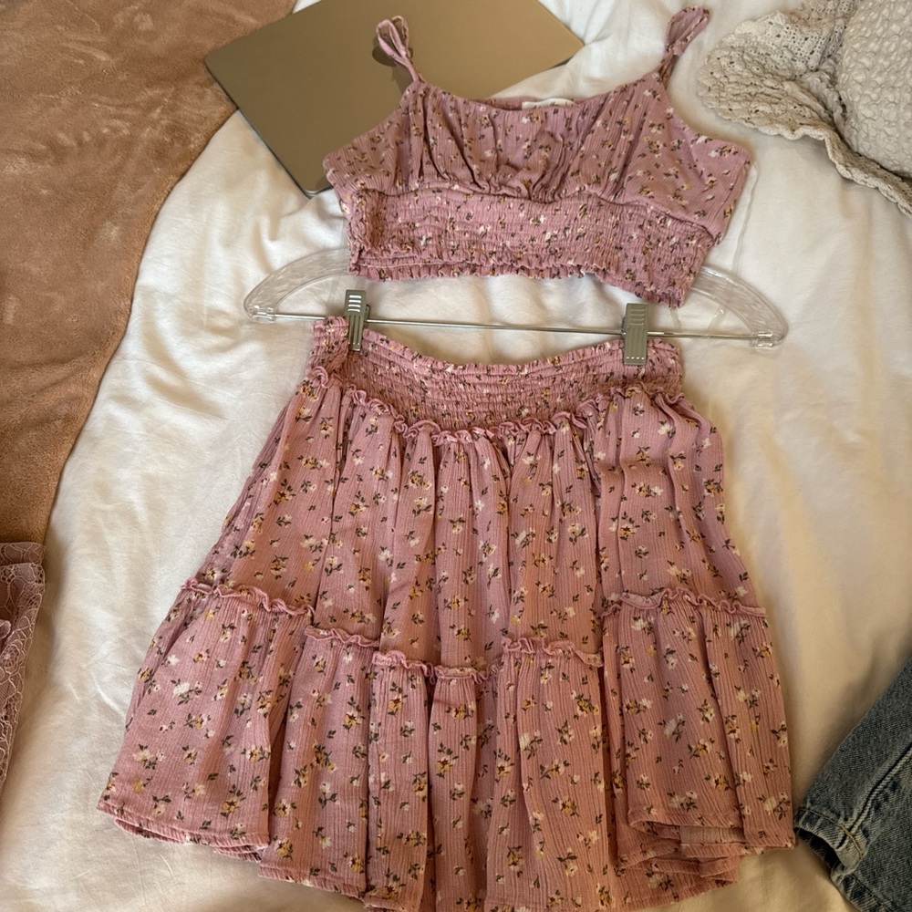 Active USA Dusty Pink Floral Crop Top & Skirt Set